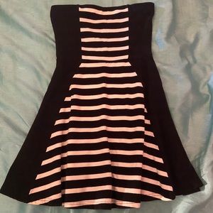 🔮Express Strapless Striped Dress